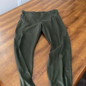 Hunter green tights with pockets